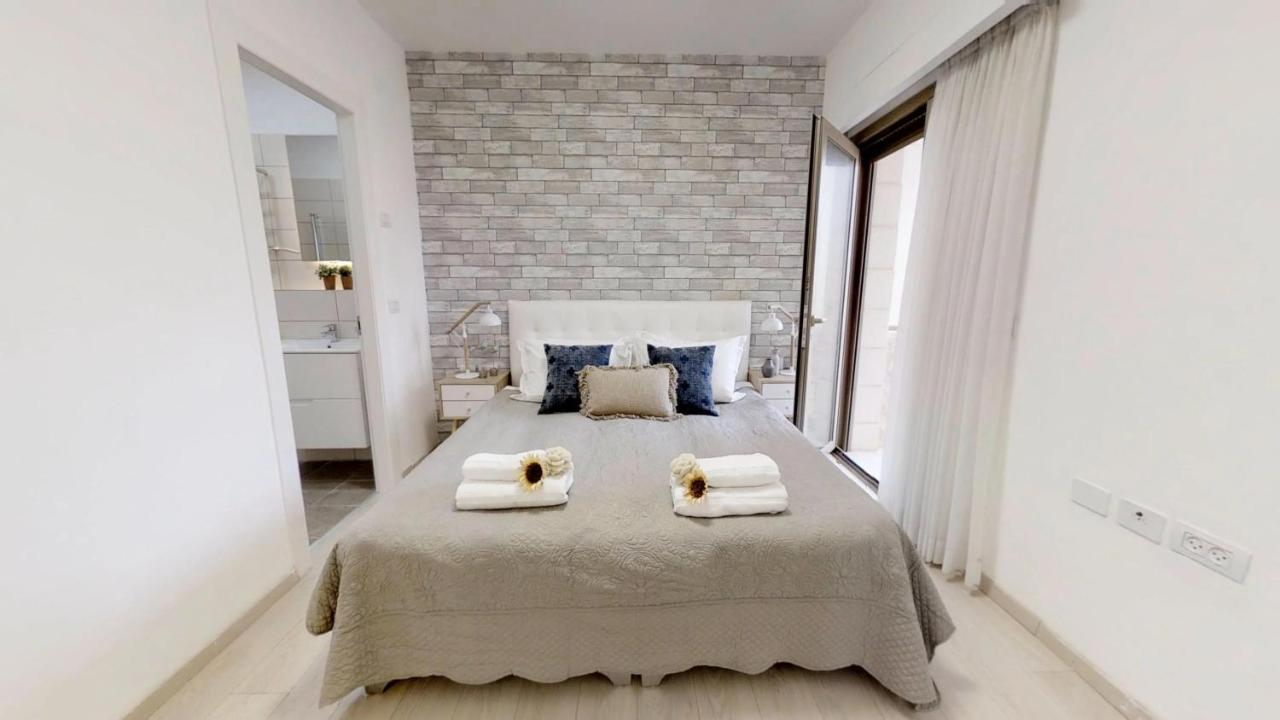 Exclusive Two-Bedroom Apartment With Parking Jerusalem Eksteriør bilde