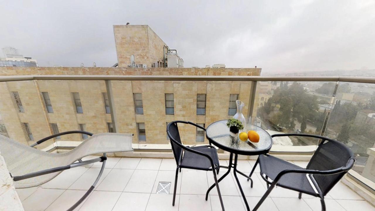 Exclusive Two-Bedroom Apartment With Parking Jerusalem Eksteriør bilde