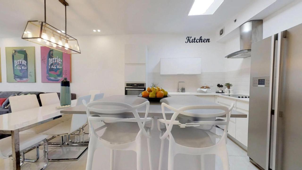 Exclusive Two-Bedroom Apartment With Parking Jerusalem Eksteriør bilde